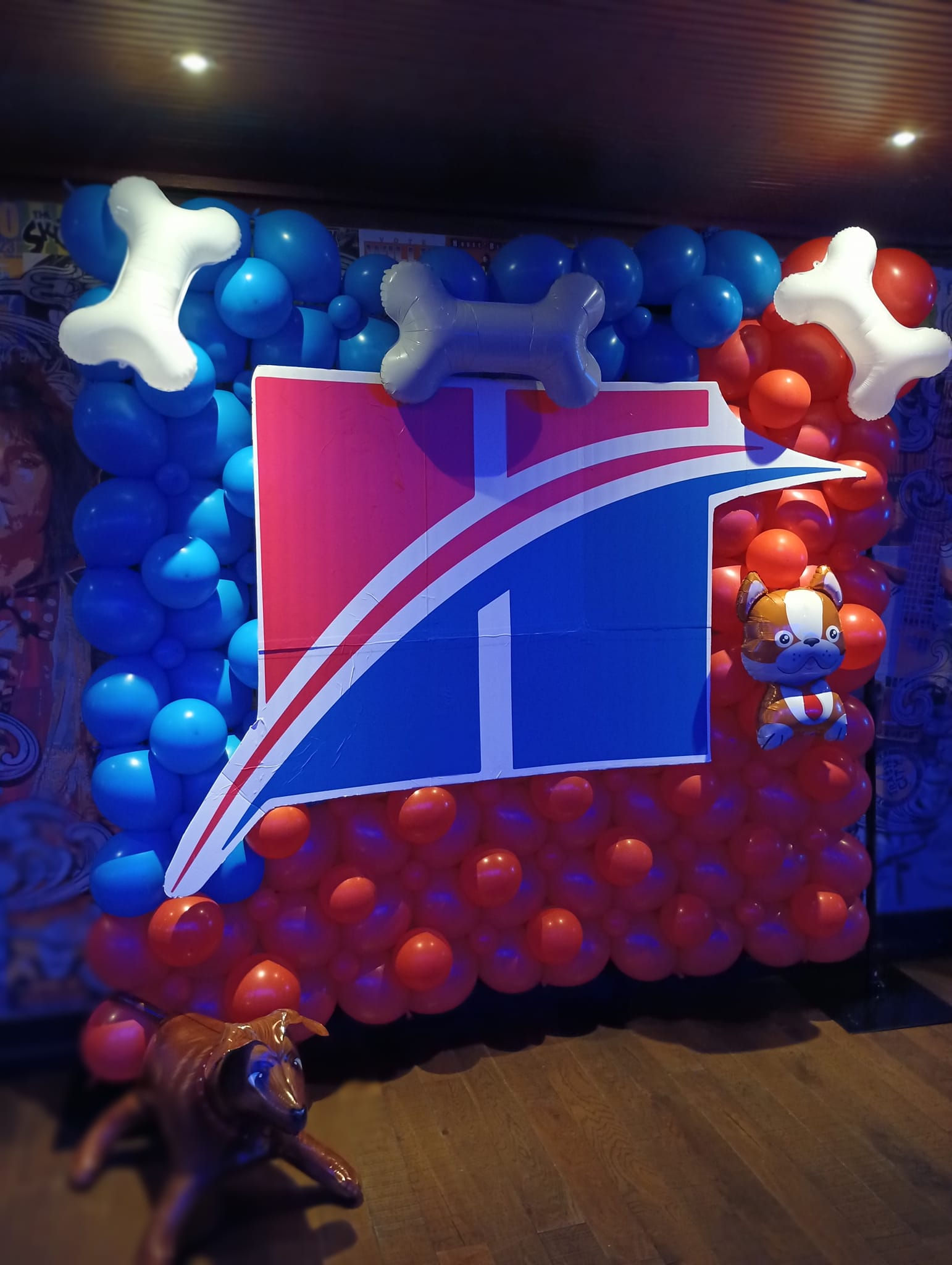 Custom logo balloon wall