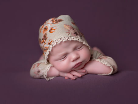 Top 5 Things to Consider When Hiring a Newborn Photographer