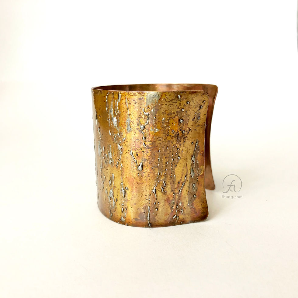 Thumbnail: medium cuff 1810