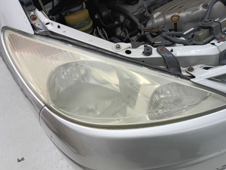 30エスティマ車検整備、ヘッドライトスチーマー