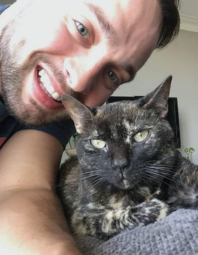 Lost cat happy reunion