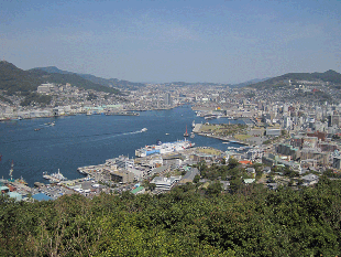鍋冠山から見た長崎港
