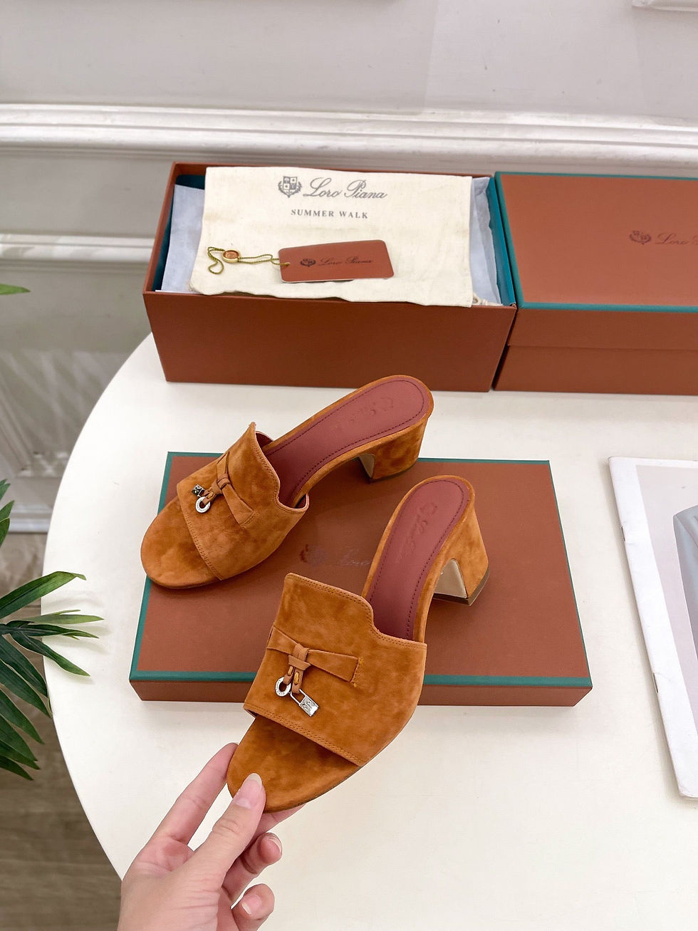 Thumbnail: Luxury Women Sandal — Dusty Pink