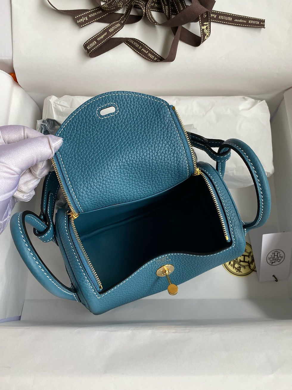 Thumbnail: Hermes Mini Lindy D2 Tc Skin
