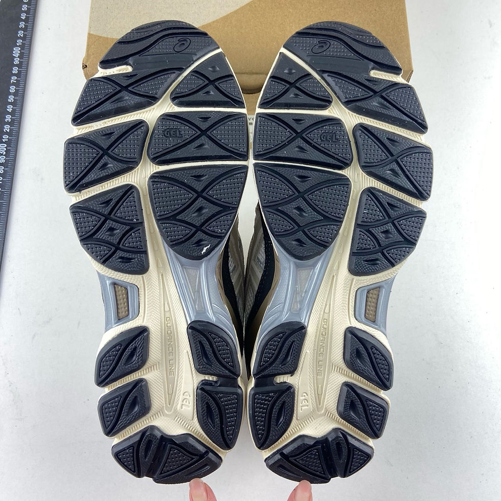 Thumbnail: Asics Gel NYC