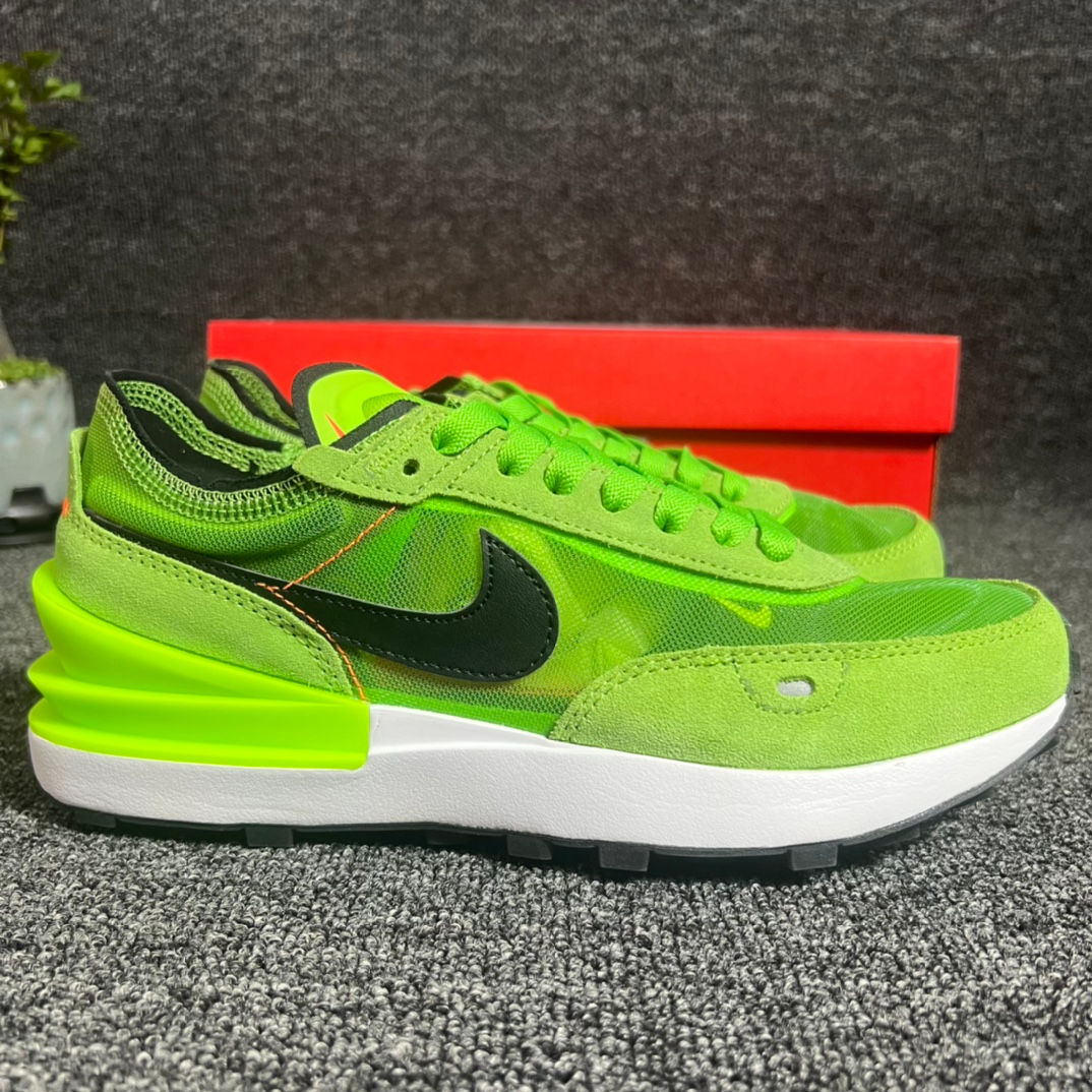 Nike Waffe One
