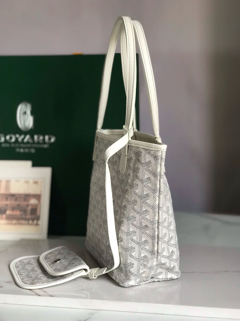 Thumbnail: Goyard BAG 20*19*10