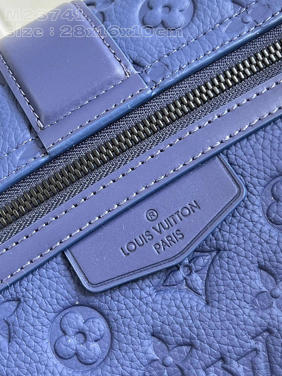 Thumbnail: Louis Vuitton Cape