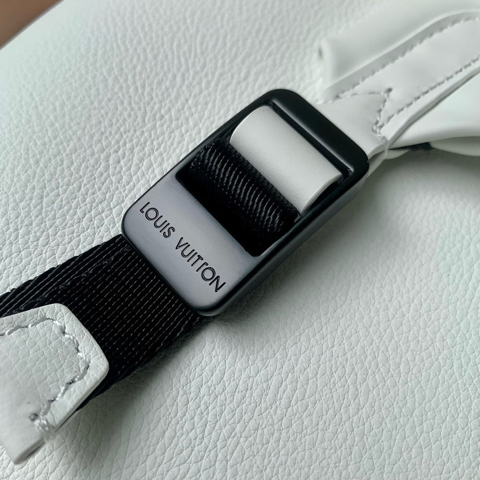 Thumbnail: Louis Vuitton DISCOVERY PM BACKPACK 38 IN WHITE MONOGRAM LAMBSKIN
