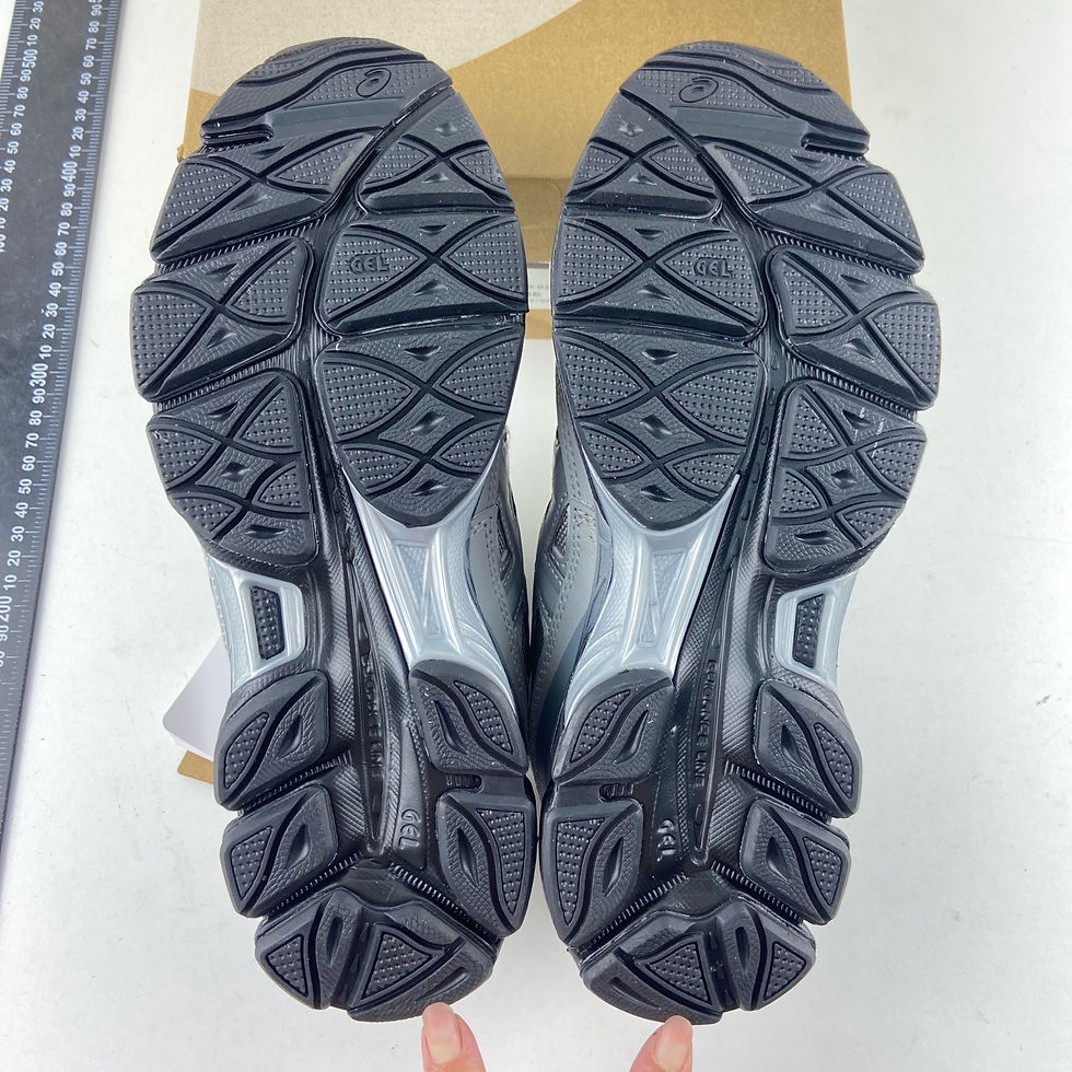Thumbnail: ASICS Gel NYC 21