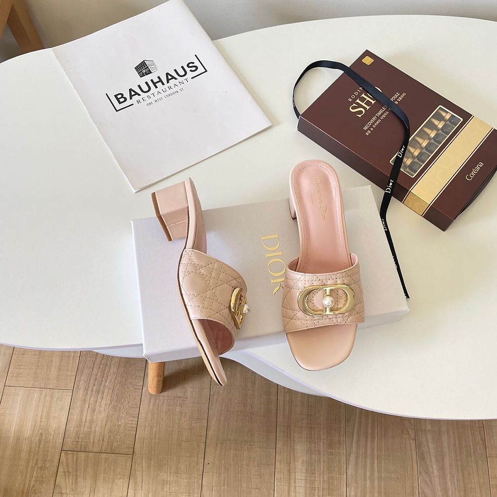 Thumbnail: Dior Heeled Shoe Heel