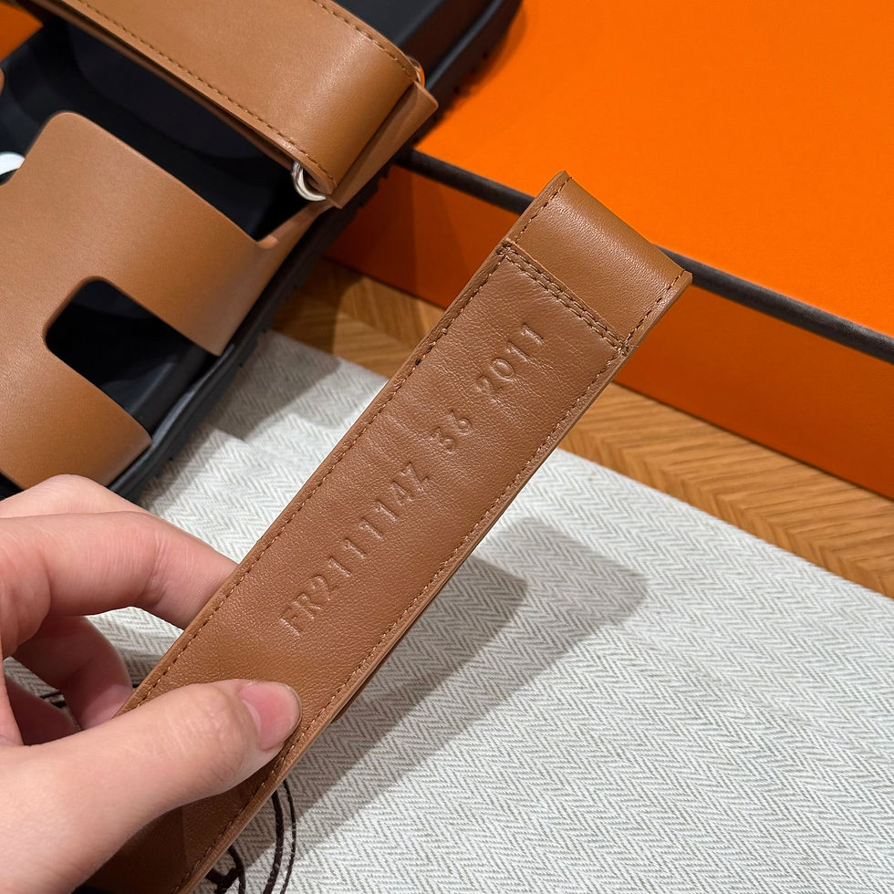 Thumbnail: Hermes Women Sandal — Camel