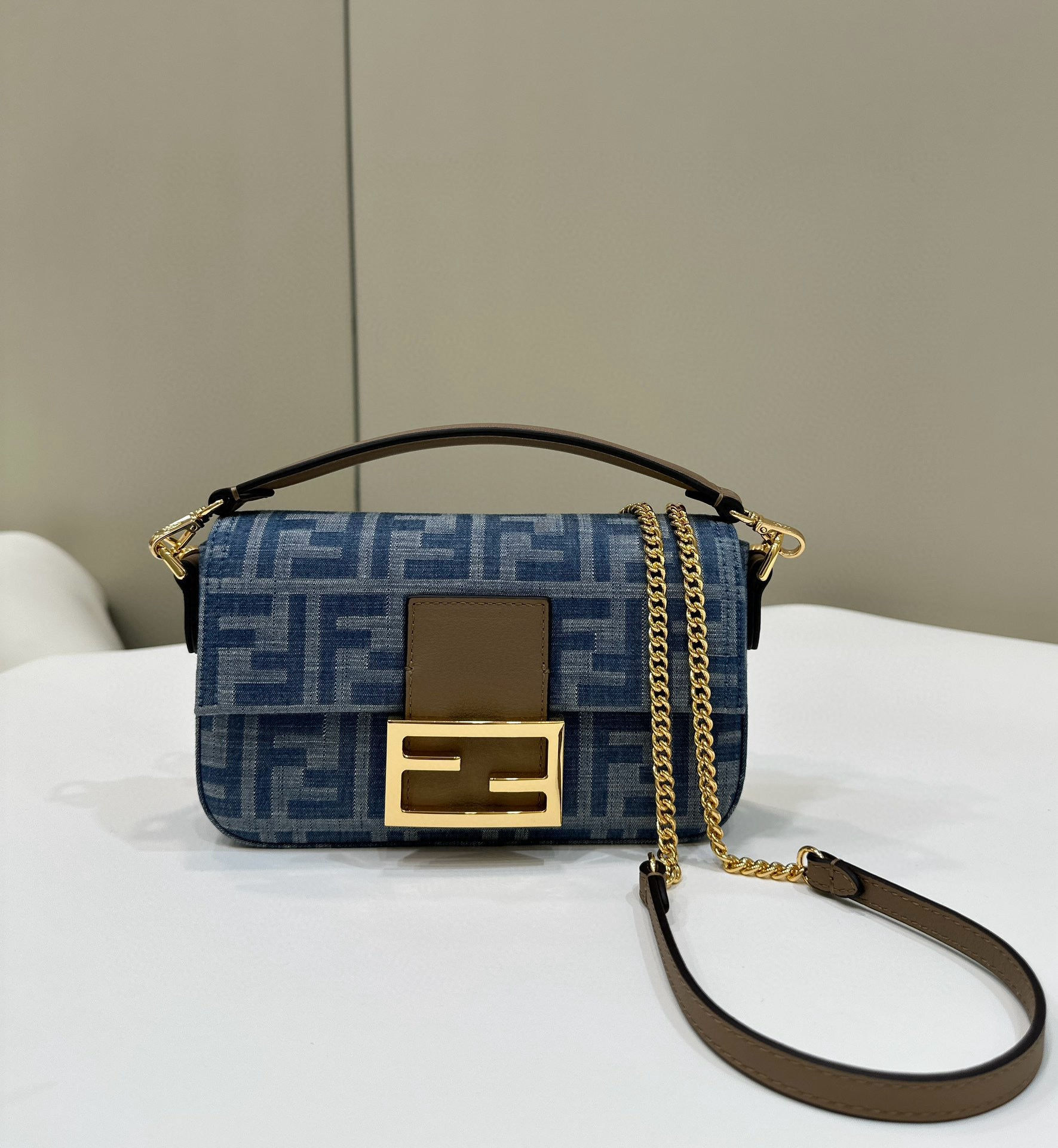 Fendi Baguette Mini