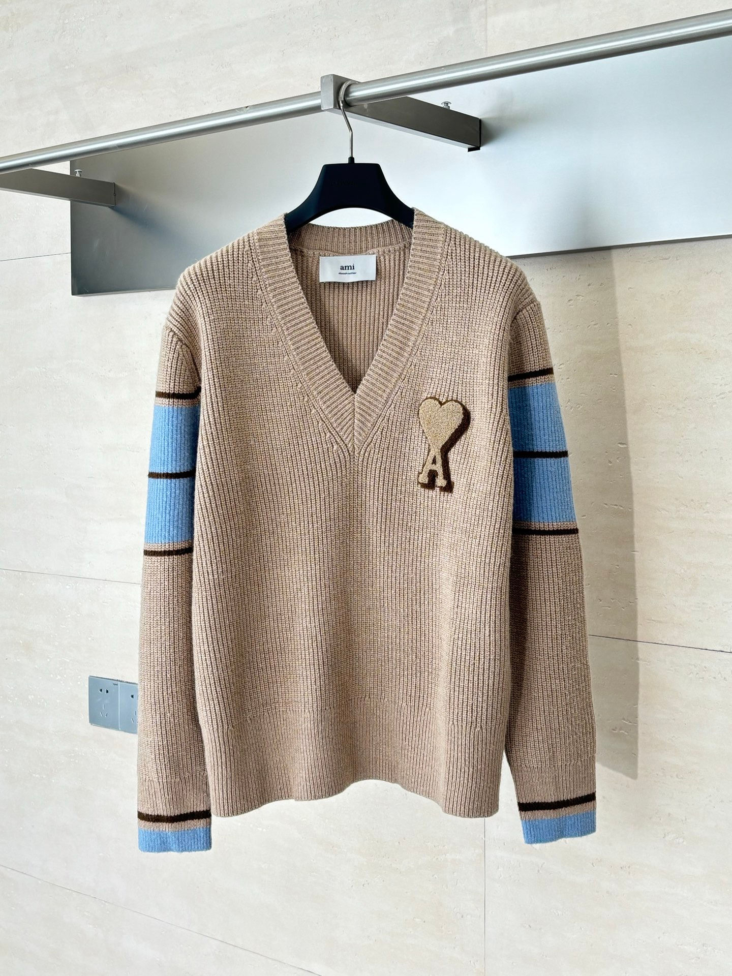 Ami Paris Logo Ribbed V-Neck Sweater in Beige