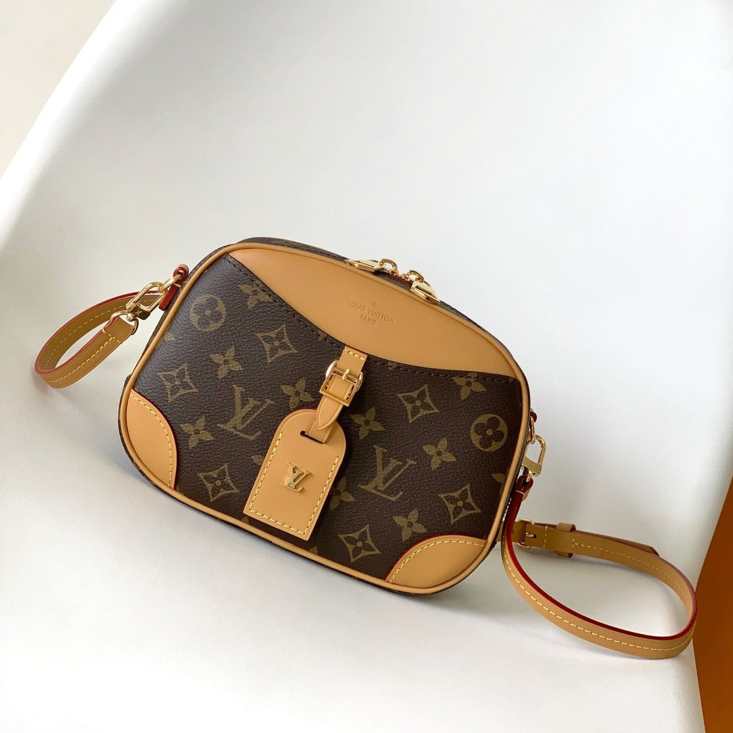 Louis Vuitton DEAUVILLIE MINI 22 MONOGRAM CANVAS BROWN