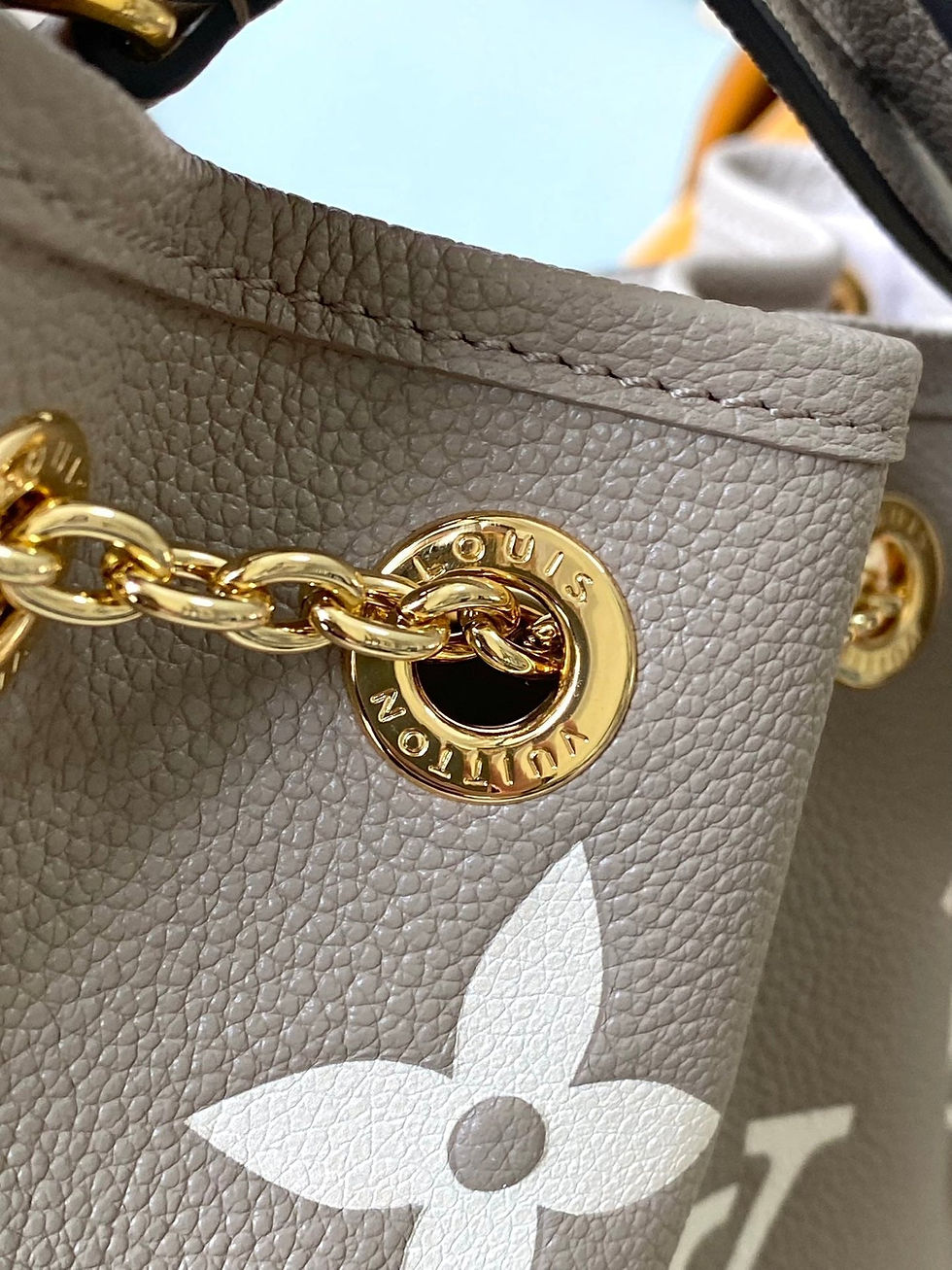 Thumbnail: BUNDLE 28 IN TOURTERELLE WHITE MONOGRAM EMPREINTE LEATHER — Monogram Canvas