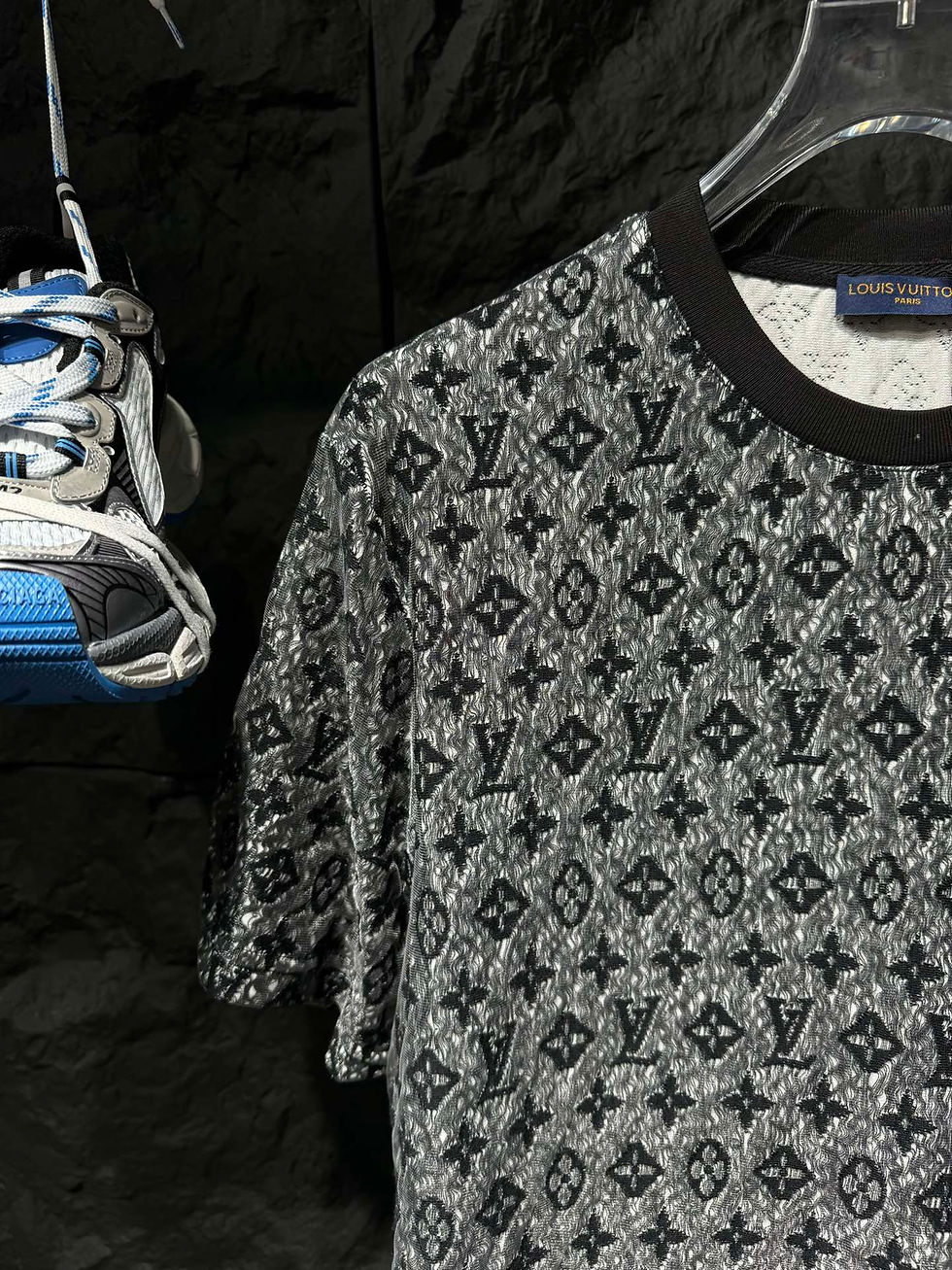 Thumbnail: Louis Vuitton T-Shirt