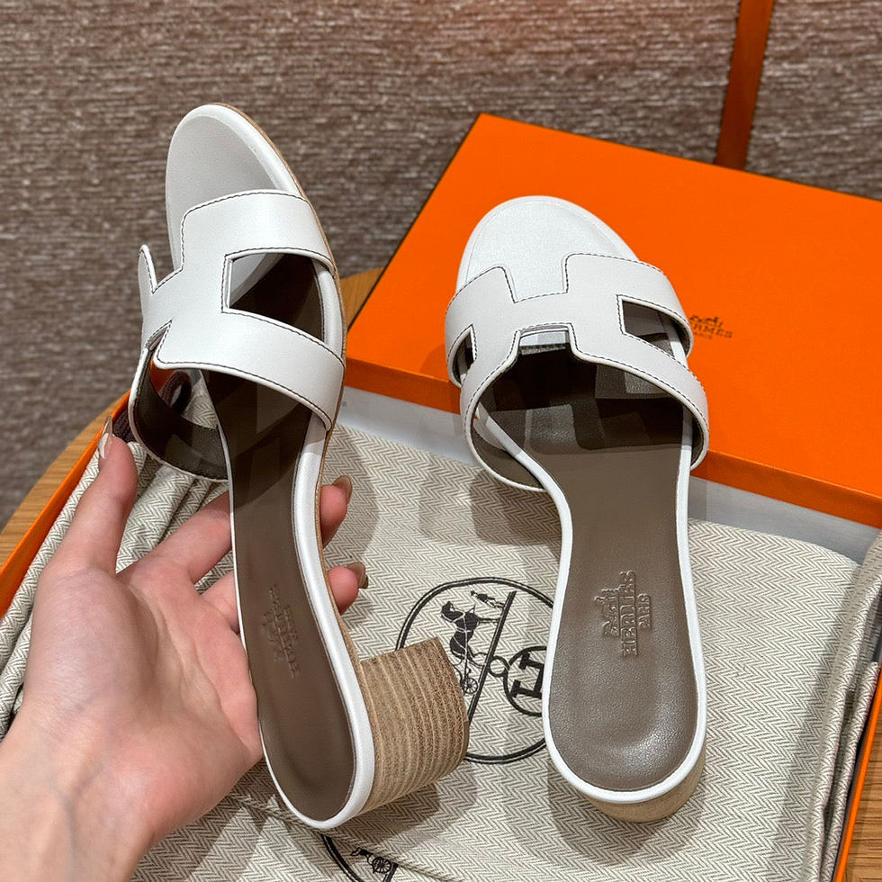 Thumbnail: Hermes Women Heeled Sandal