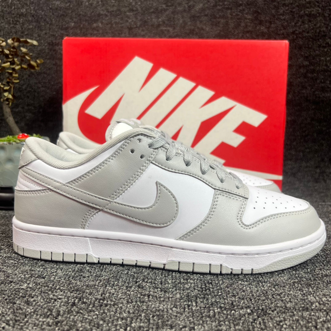 Nike Dunk Low