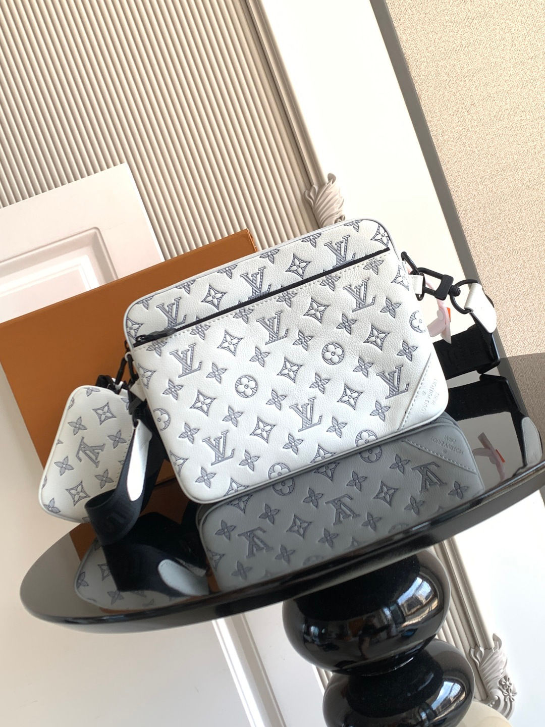 Louis Vuitton Mailman Bag