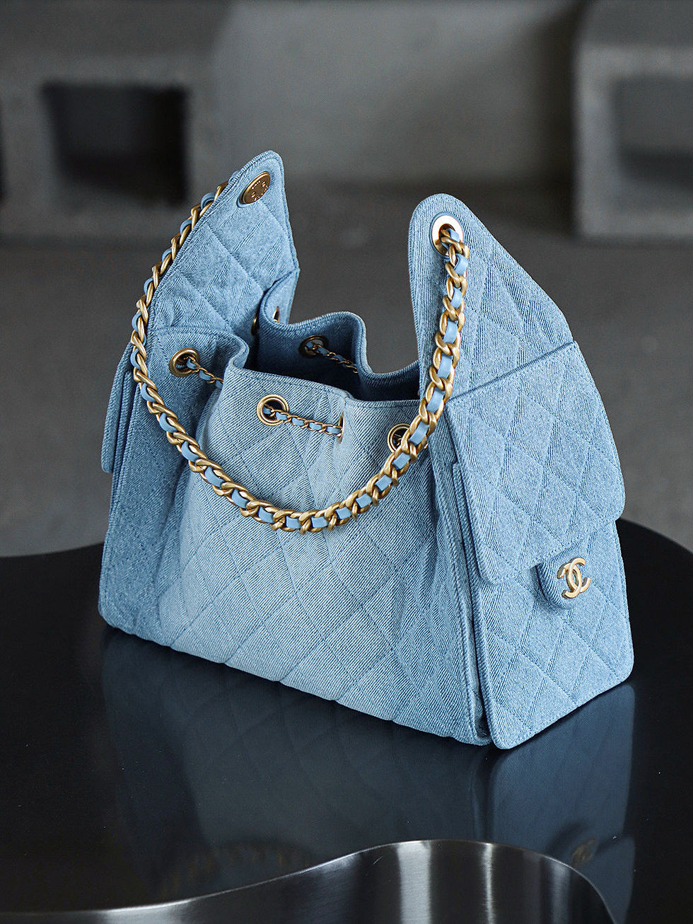 Thumbnail: Chanel Shoulder 25Bag Small