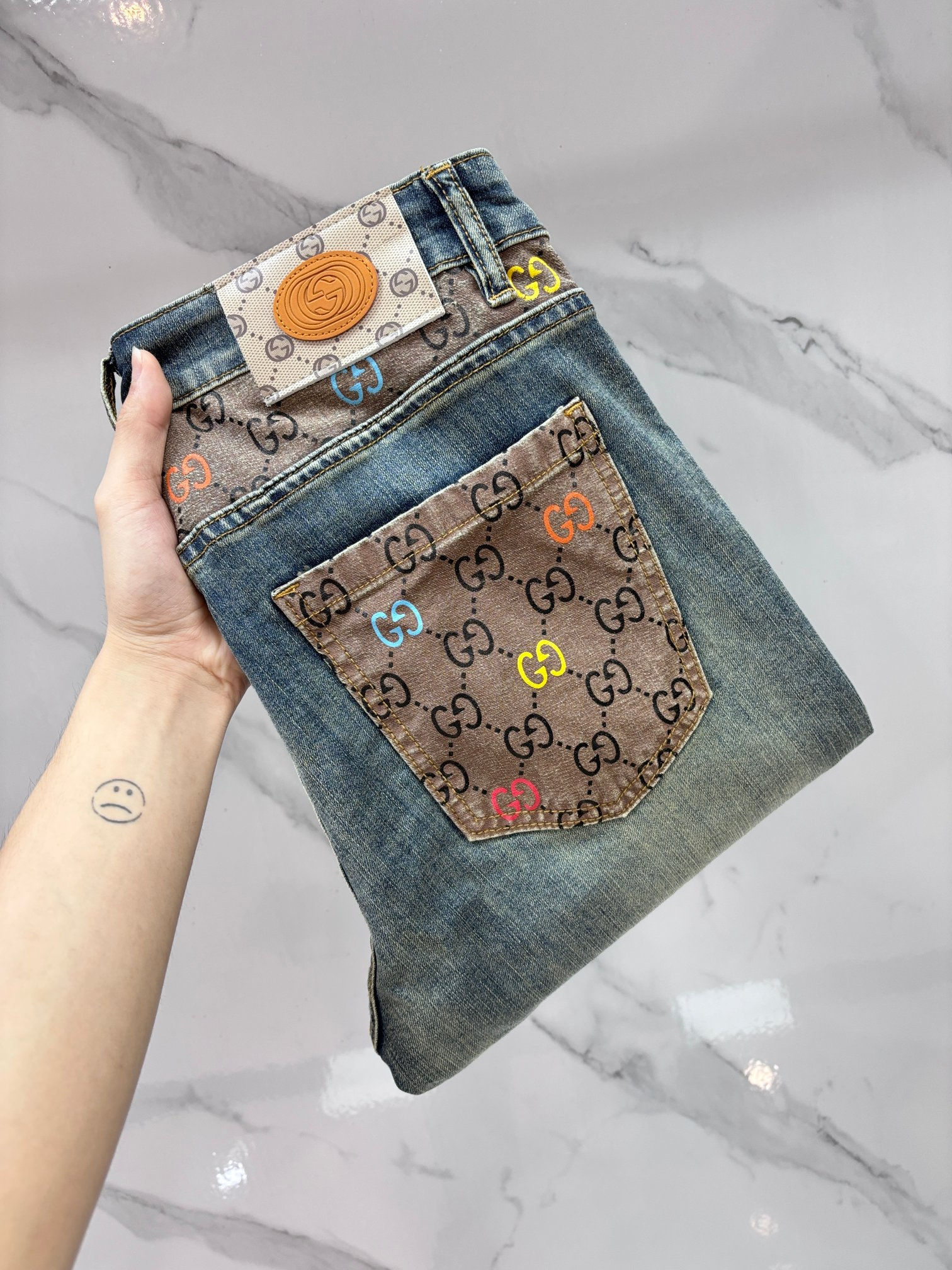 Gucci T-Shirt — Ecru