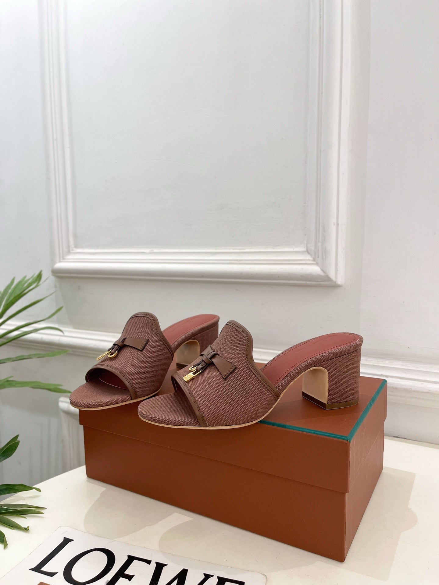 Luxury Women Sandal