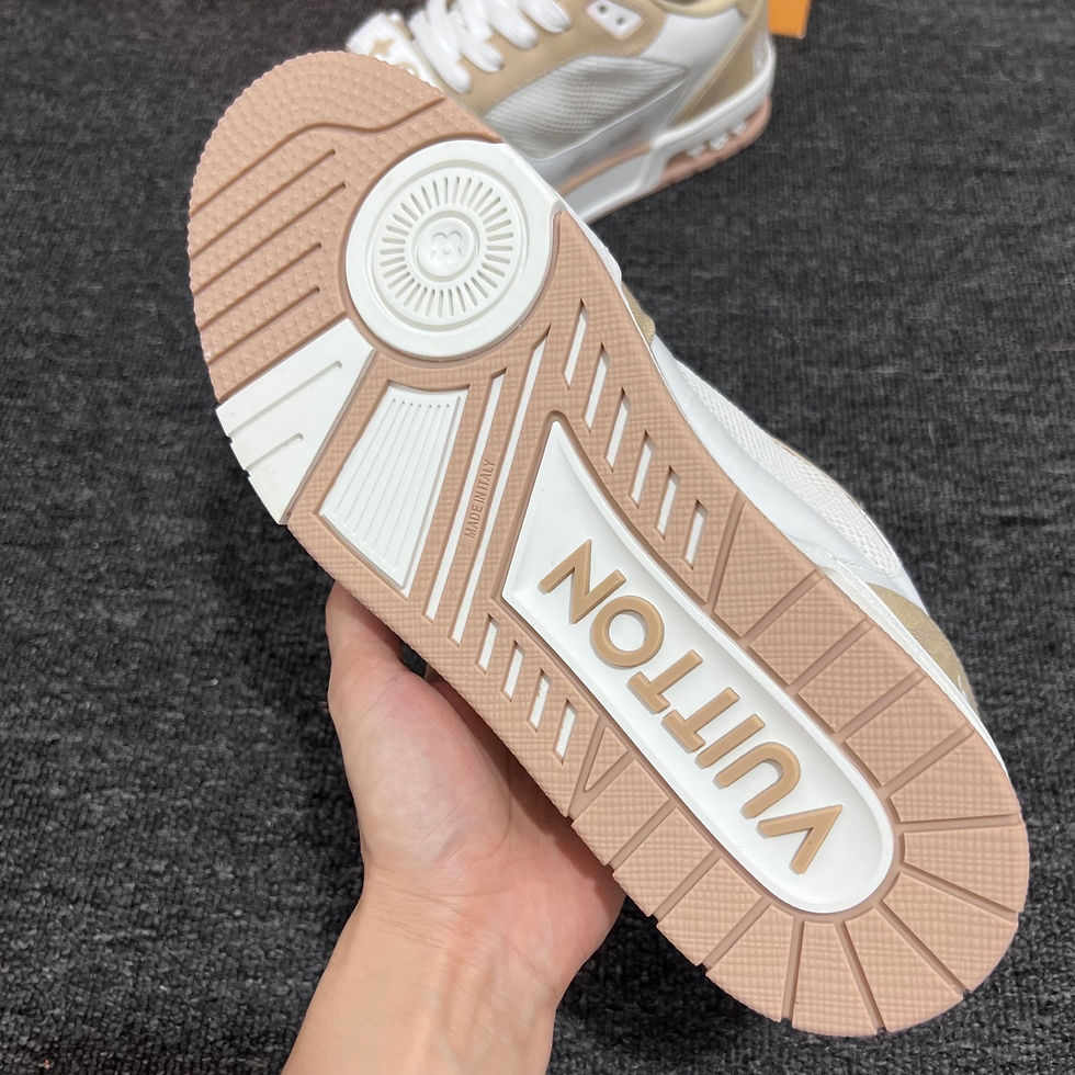 Thumbnail: Louis Vuitton Trainer