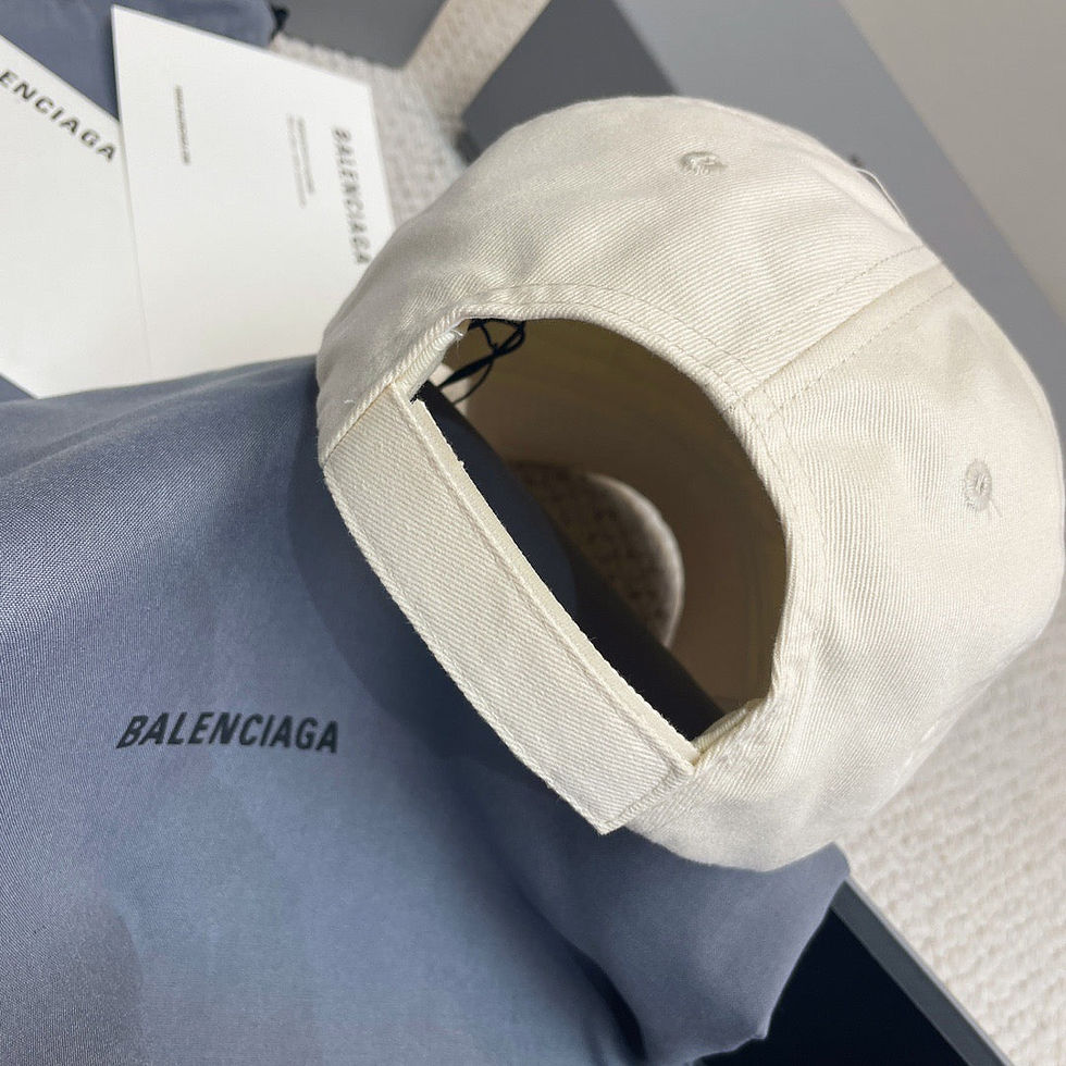 Thumbnail: Balenciaga Cap 585 — Blush