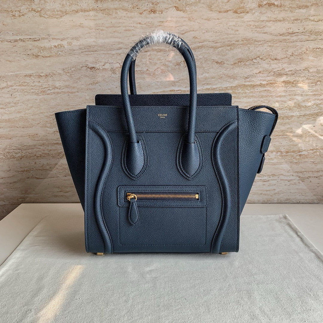 Celine Duffel 567