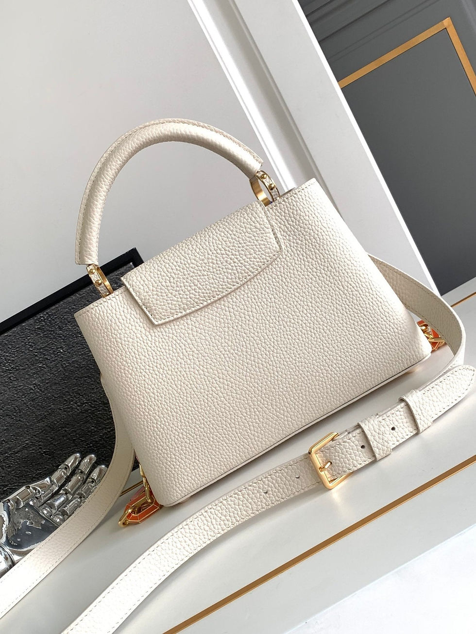 Thumbnail: Louis Vuitton CAPUCINES BB 27 IN PEARL WHITE TAURILLON GOLD HARDWARE