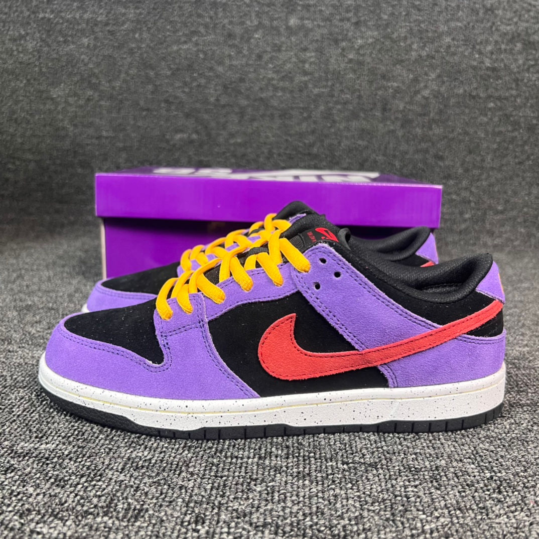 Nike Dunk Low