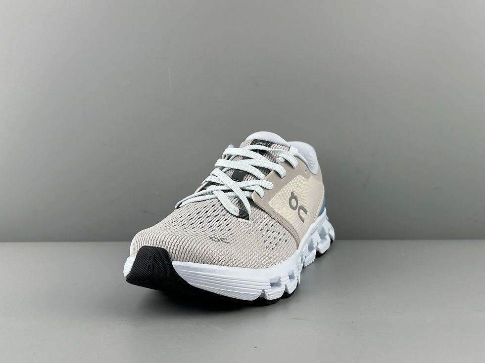 Thumbnail: ON Cloud x4