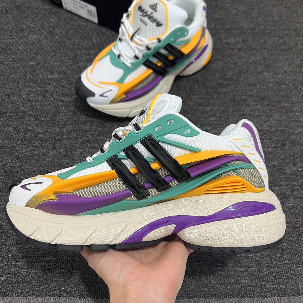 Thumbnail: ADIDAS Pharell Williams  Jellyfish