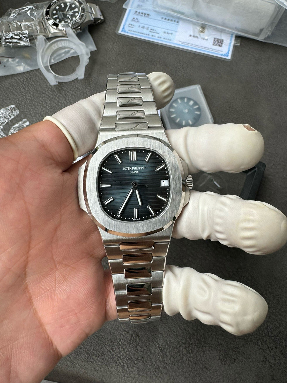 Thumbnail: Patek Philippe Nautilus 5711 1A 010
