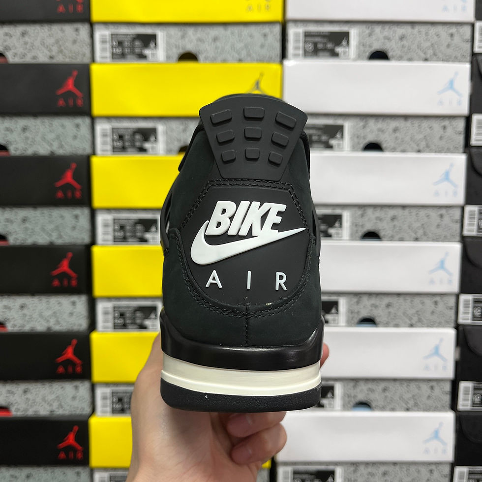 Thumbnail: Jordan AJ4 Low