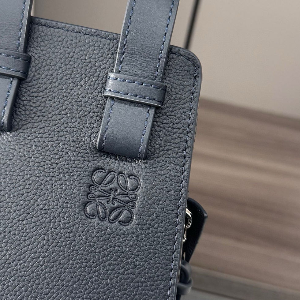 Thumbnail: Loewe Hammock Bag