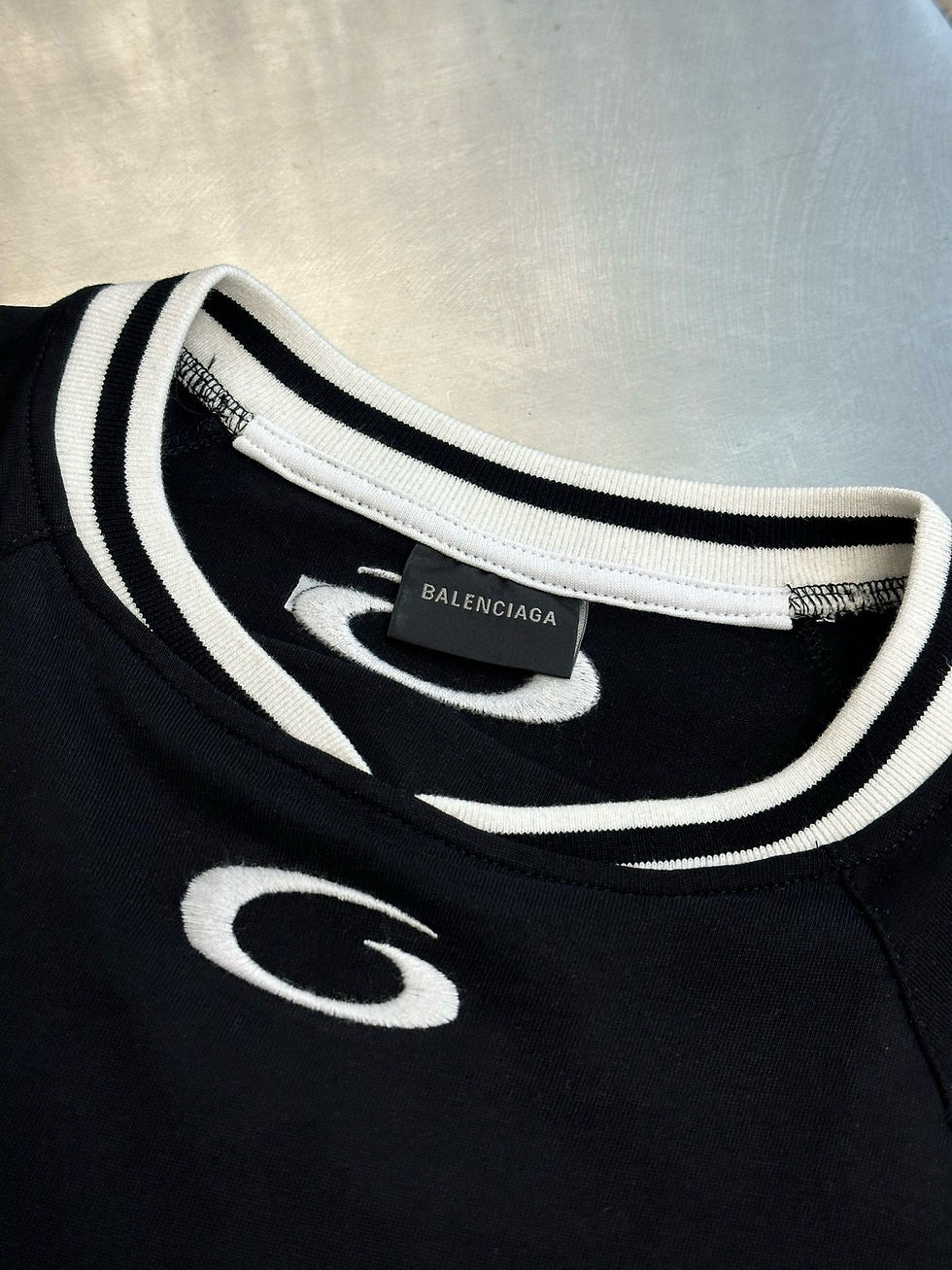 Thumbnail: Balenciaga T-Shirt Sport Jersey Noir – Numéro 10