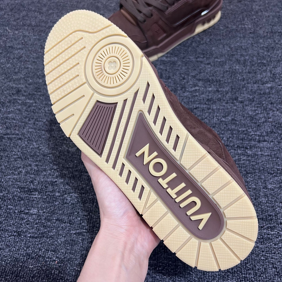Thumbnail: Louis Vuitton Trainer