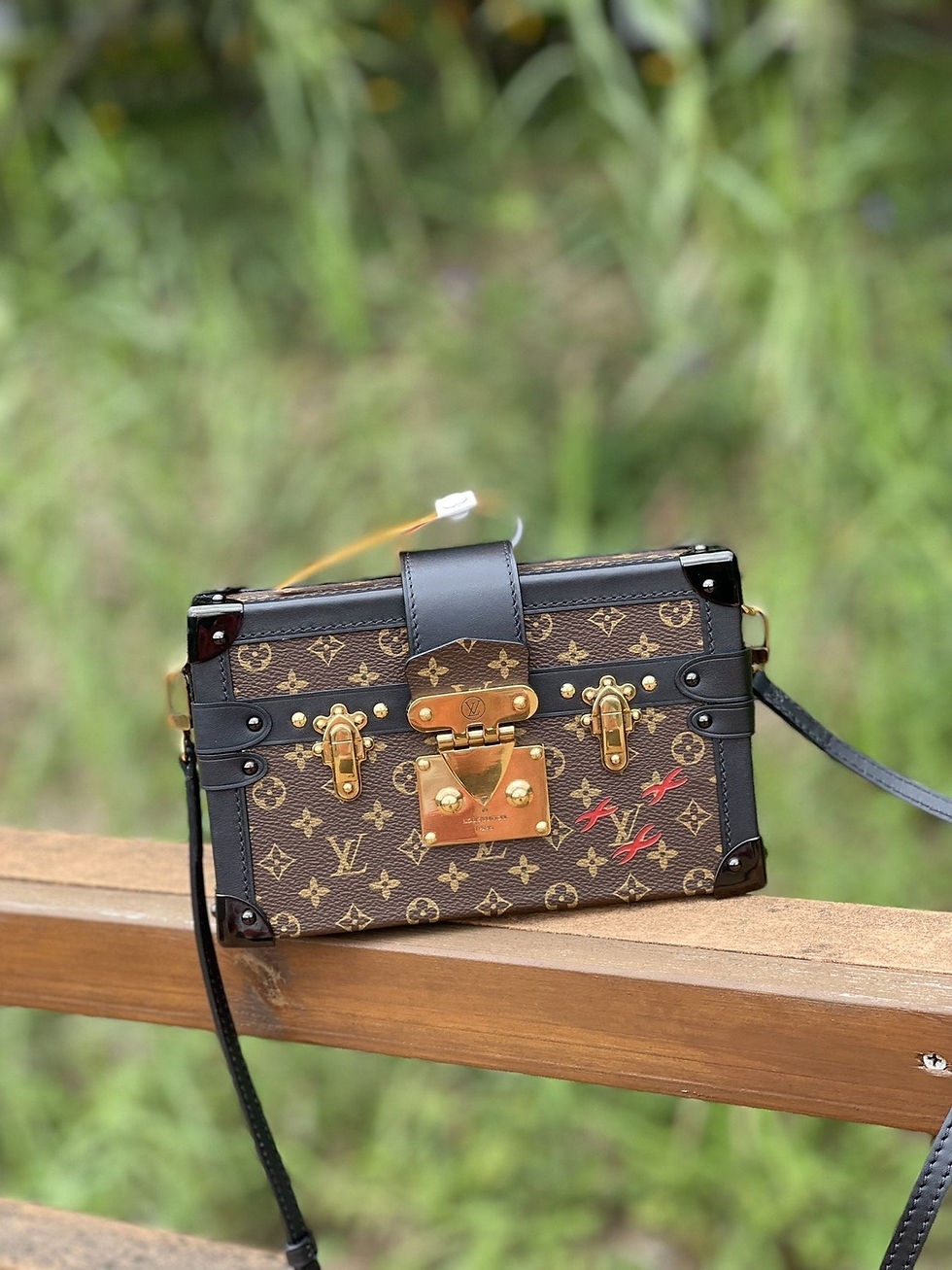 Thumbnail: Louis Vuitton PETITE MALLE MONOGRAM CANVAS