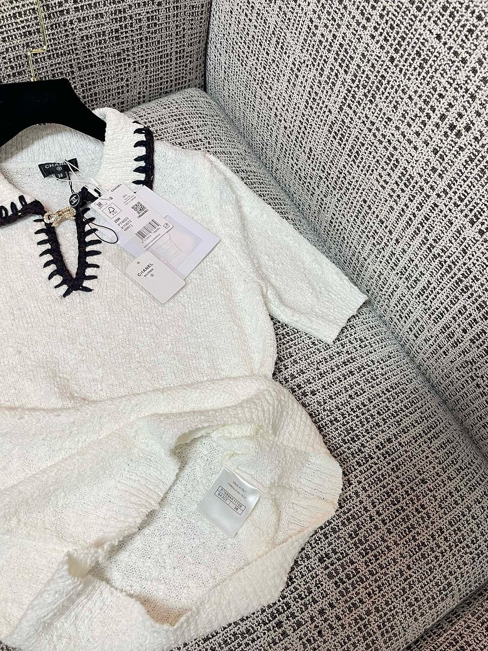 Thumbnail: Chanel T-Shirt