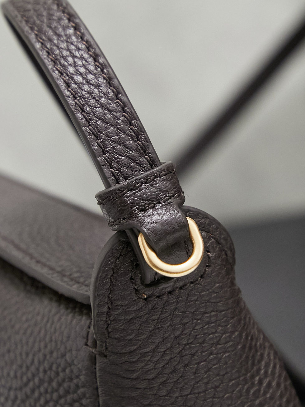 Thumbnail: Miu Miu Cross Body Bag 18X10X7Cm 522