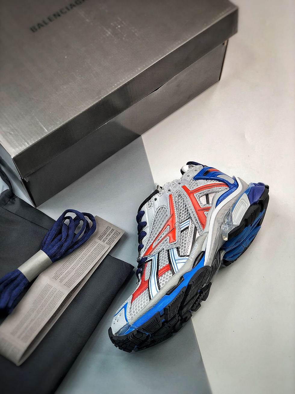Thumbnail: BAL Runner Orange and Blue