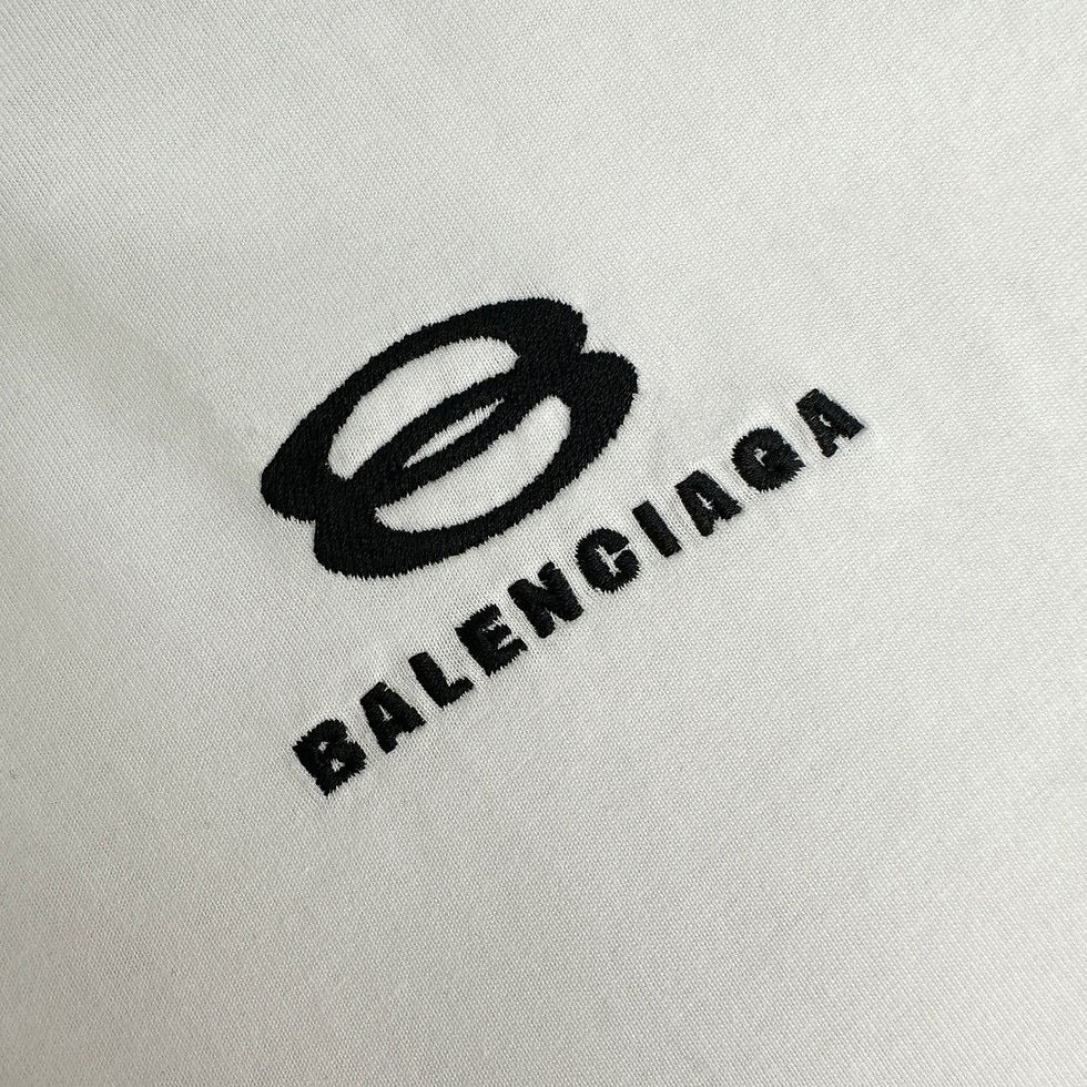 Thumbnail: Balenciaga T-Shirt Blanc – Logo Ovale Brodé