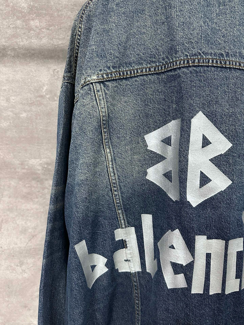 Thumbnail: Balenciaga Veste Jean Bleue – Trucker Délavé