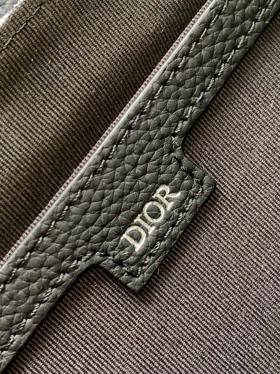 Thumbnail: Cd Oblique Saddle Bag 1
