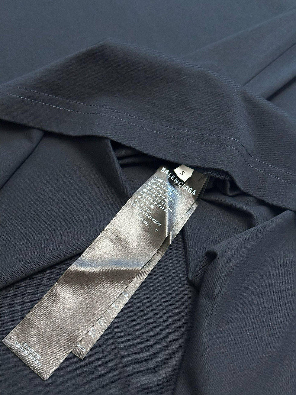 Thumbnail: Balenciaga T-Shirt Noir – Bandes Monogramme Gris