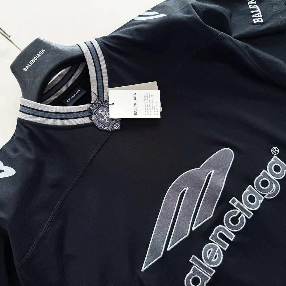 Thumbnail: Balenciaga T-Shirt Sport Noir – Logo Gris Housse