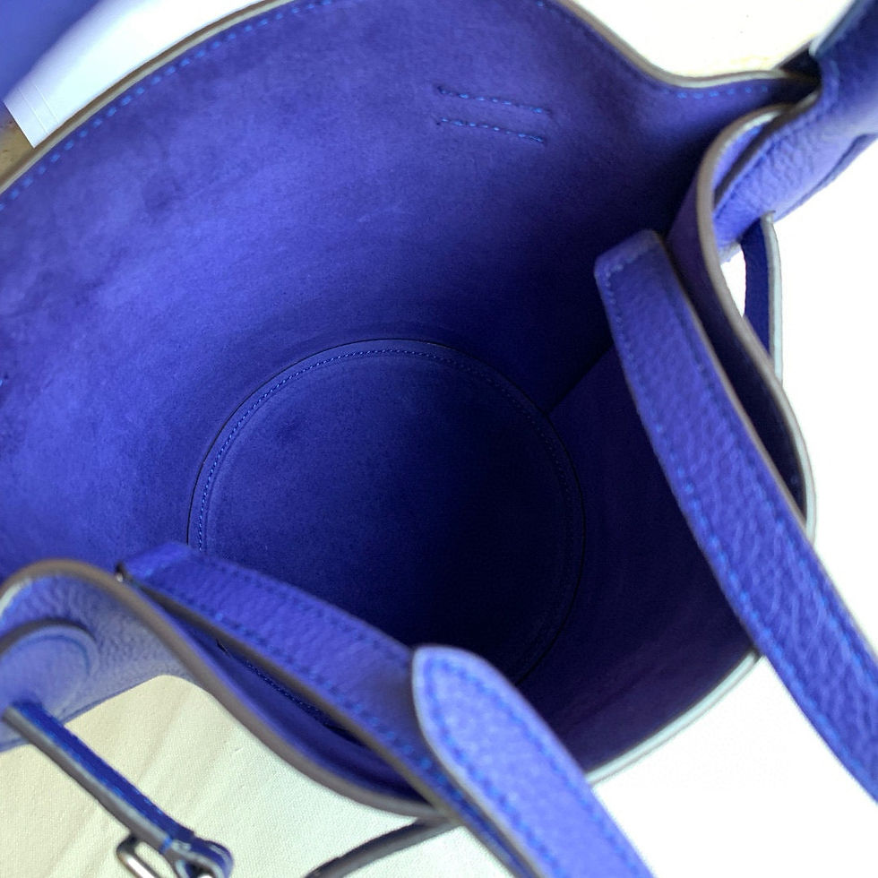 Thumbnail: Celine Bucket Bag 627