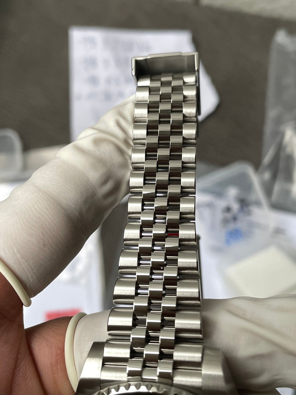 Thumbnail: Rolex Gmt Master Ii 126710Grnr 173
